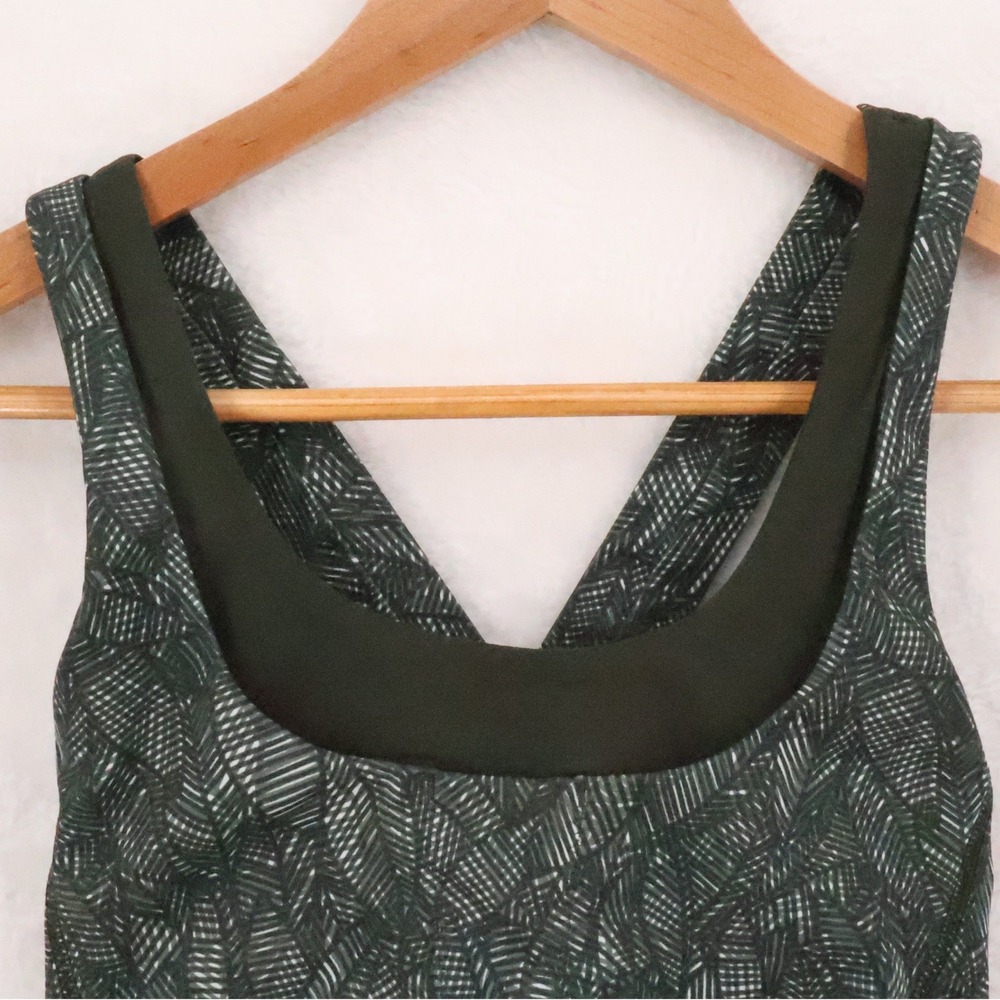 Lululemon Run Stuff Your Bra Womens Size 4 Green Stash Pockets Jazzy White Gator - Picture 3 of 12